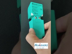 El sensor de inducción de Pepperl Fuchs NBN30-U4-A2
