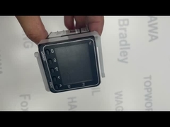 Control de temperatura PID montado en el panel Omron E5CC-QX2A M-800