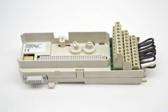 ABB 3BSE013231R1 Unidad de terminación de módulo compacto para posicionador de válvula