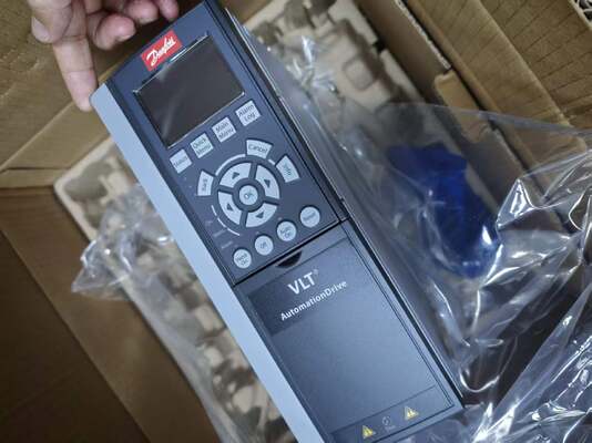 El valor de las emisiones de CO2 de los motores de combustión renovable de Danfoss FC‐302 VLT será el valor de las emisiones de CO2 de los motores de combustión renovable de Danfoss FC‐302 VLT.
