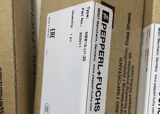 El sensor de inducción de PEPPERL FUCHS NBB15-U1-Z2