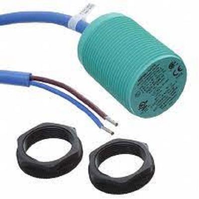 El sensor inductivo de Pepperl+Fuchs NJ15-30GK-N