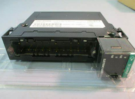 1756-OB16E Allen Bradley ControlLogix Modulo de D/O de 16 puntos Tensión 12-24 Voltios CC