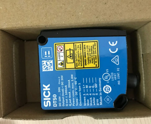 SICK DT50-P1113 Sensores de distancia láser Dx50 Display LC, 2 X LED