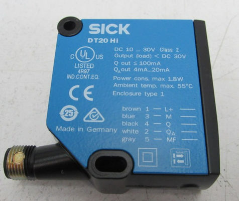 SICK Sensores de distancia láser DT20 Hi DT20-P244B 24,3 mm x 72,4 mm x 54,1 mm