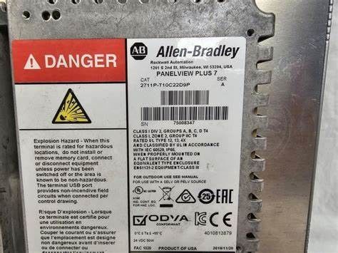 El operador del terminal de rendimiento de Allen-Bradley 2711P-T10C22D9P