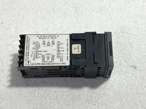 Control de límite de temperatura, entrada universal, 1/16-DIN, salida de relé