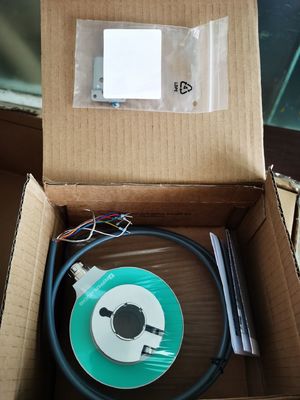 Pepperl Fuchs ENI90PL-H25JA5-1024UD1-RC1 Encoder giratorio incremental con tiempo de subida de 300 ns y error de linealidad del 0,1%