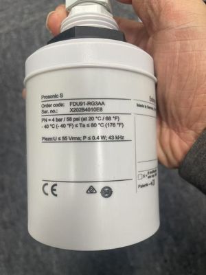 Sensor ultrasónico Endress Hauser FDU91-RGZAA para medición de nivel y flujo para conexión a FMU9x