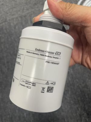 Sensor ultrasónico Endress Hauser FDU91-RGZAA para medición de nivel y flujo para conexión a FMU9x