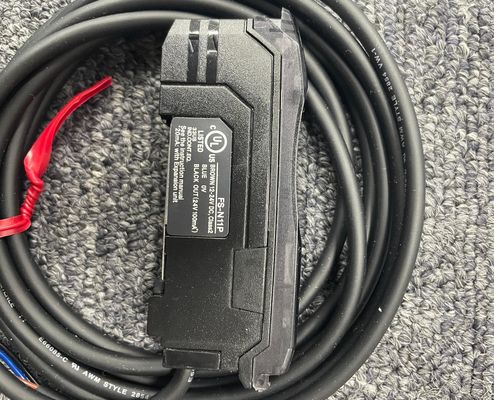 Sensor digital de fibra óptica KEYENCE FS-N11P con tipo de cable de unidad principal de salida PNP
