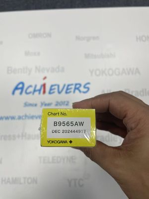 Yokogawa B9565AW CONTROLES GRAFICOS Diagrama de tiras de papel plegable con carcasa del amplificador de aleación de aluminio fundido
