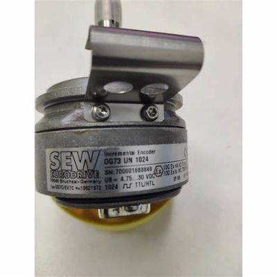 Baumer Incremental Encoder 0G73UN1024 2 Salidas analógicas para plantas químicas y eléctricas