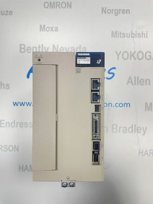 M12 Tipo de construcción Yaskawa SGD7S-180A30B202 Control analógico con características avanzadas y disipación de energía ≤ 0,7 W