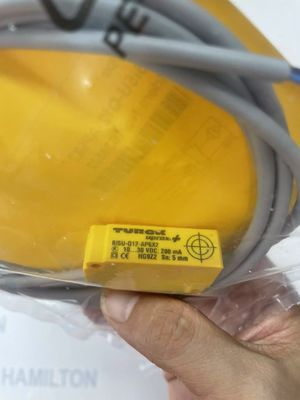 Turck BI5U-Q12-AP6X2 Sensor inductivo Intel Atom E3827 Tipo de CPU y operación de límite de paridad establecida por parámetros
