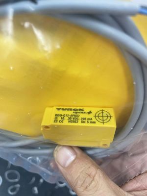 Turck BI5U-Q12-AP6X2 Sensor inductivo Intel Atom E3827 Tipo de CPU y operación de límite de paridad establecida por parámetros