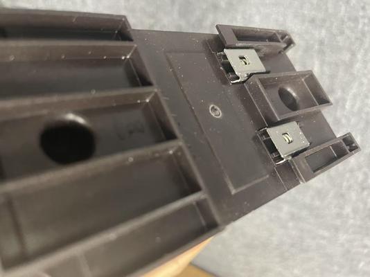 Relé de control IEC Eaton XTRE10BC22, longitud del cable de 2,5 m, diseño de cable de 4 x 0,17 mm2 para un control preciso