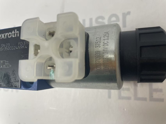 Bosch Rexroth R900052392 Válvula de tubería corta direccional BSW000R Estrategia de suavizado Filtro de paso bajo y curva en S