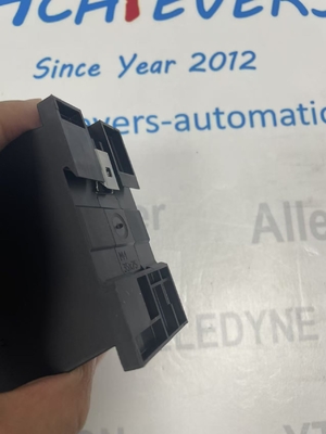 Eaton DIL M25-10C Módulo de contactor auxiliar de montaje Peso del producto 84 G 10 Bar Presión del producto