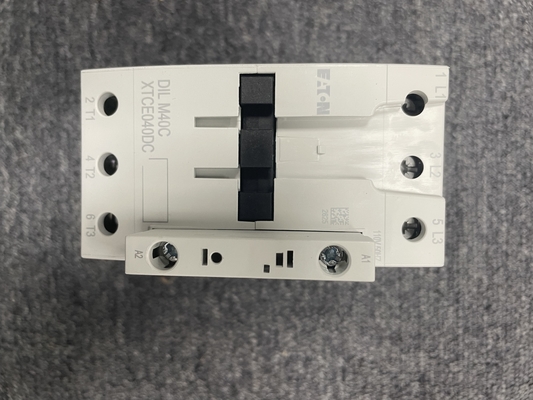 Contactor IEC de Eaton DIL M40C XT