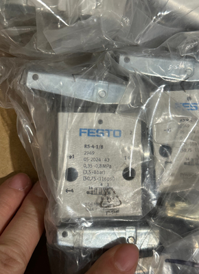 Válvula de palanca oscilante Festo RS-4-1/8
