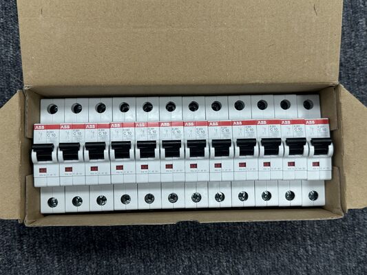 ABB S201-C10 Interruptor de circuito en miniatura de alta fiabilidad para protección contra bajo voltaje