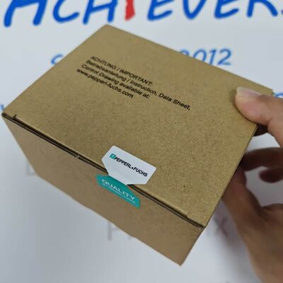 El sensor de ultrasonido de Pepperl+Fuchs UB2000-F42-E5-V15