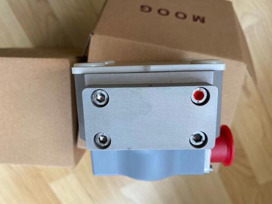 Válvula servo electrohidráulica MOOG J761-003