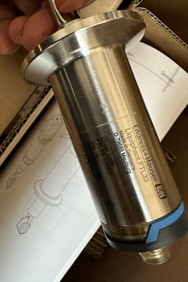 E+H FTL33-1369/0 Interruptor de nivel de diapasón vibrónico higiénico Liquiphant