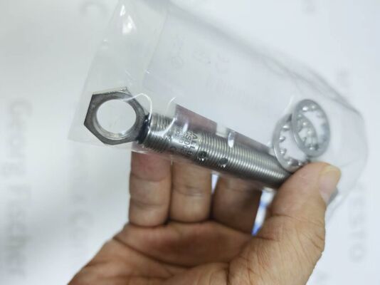 Sensor de proximidad capacitivo BALLUFF BCS M12T4D2-PSM40C-S04G