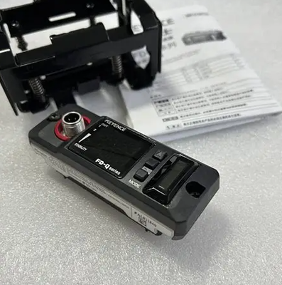 Sensor de flujo de líquido no intrusivo tipo abrazadera Keyence FD-Q10C