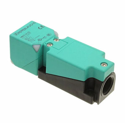 Sensor inductivo Pepperl Fuchs NBN30-U4-A2 con cara de detección de PA duradera
