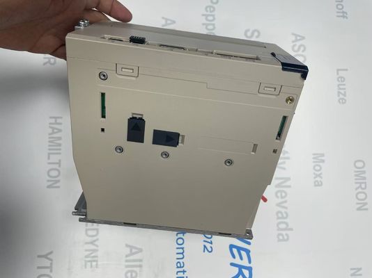 M12 Tipo de construcción Yaskawa SGD7S-180A30B202 Control analógico con características avanzadas y disipación de energía ≤ 0,7 W